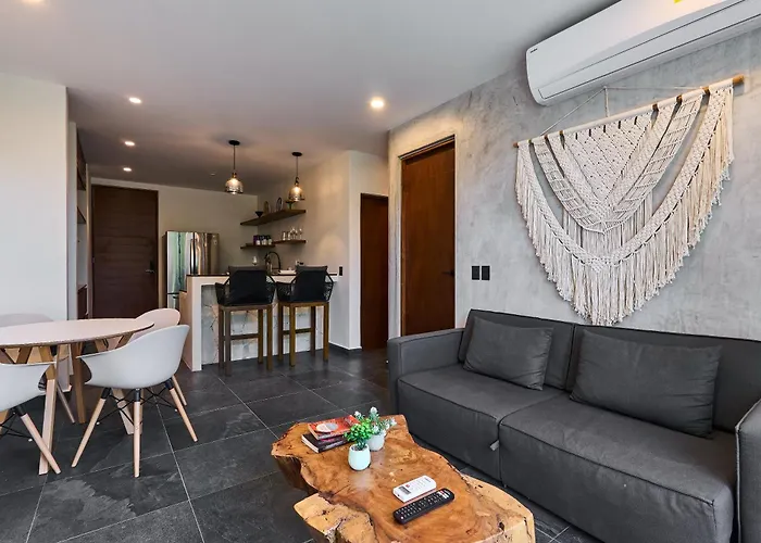 Casa Baay - Private 17 Bedroom House, 34 Pax, Rooftop And Pool + Concierge *