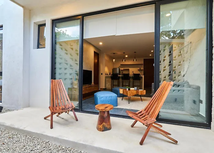 Casa Baay - Private 17 Bedroom House, 34 Pax, Rooftop And Pool + Concierge Holiday home