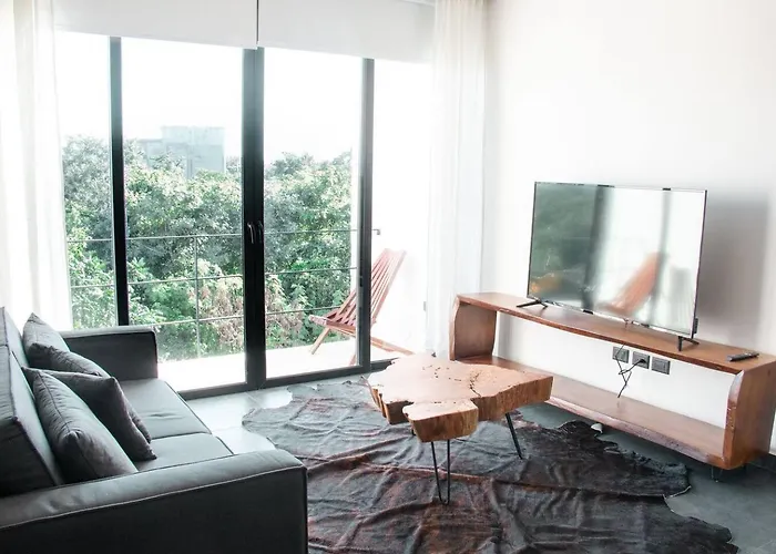 Casa Baay - Private 17 Bedroom House, 34 Pax, Rooftop And Pool + Concierge