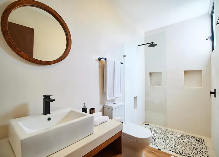 Casa Baay - Private 17 Bedroom House, 34 Pax, Rooftop And Pool + Concierge Tulum