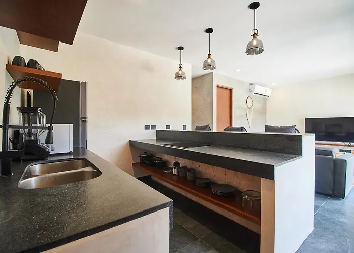 Casa Baay - Private 17 Bedroom House, 34 Pax, Rooftop And Pool + Concierge Tulum