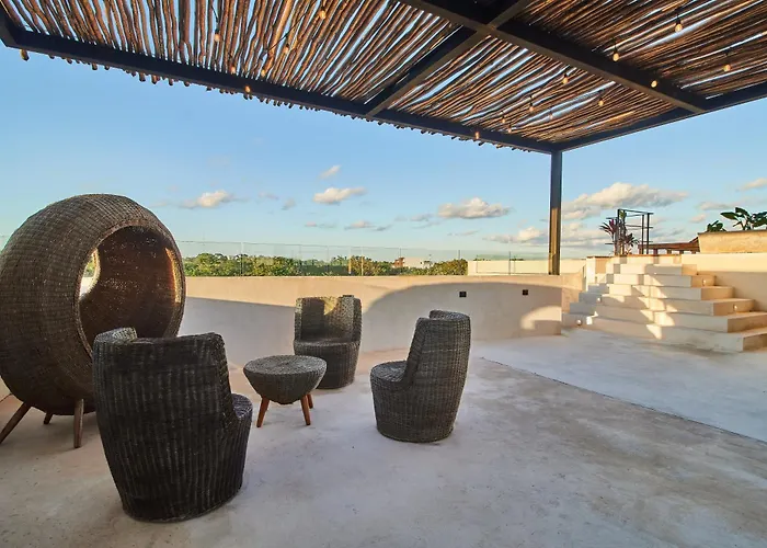 Casa Baay - Private 17 Bedroom House, 34 Pax, Rooftop And Pool + Concierge Holiday home *